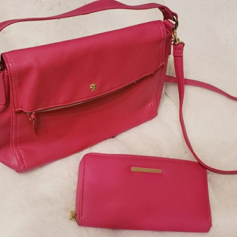 Women's hot pink purse with wallet